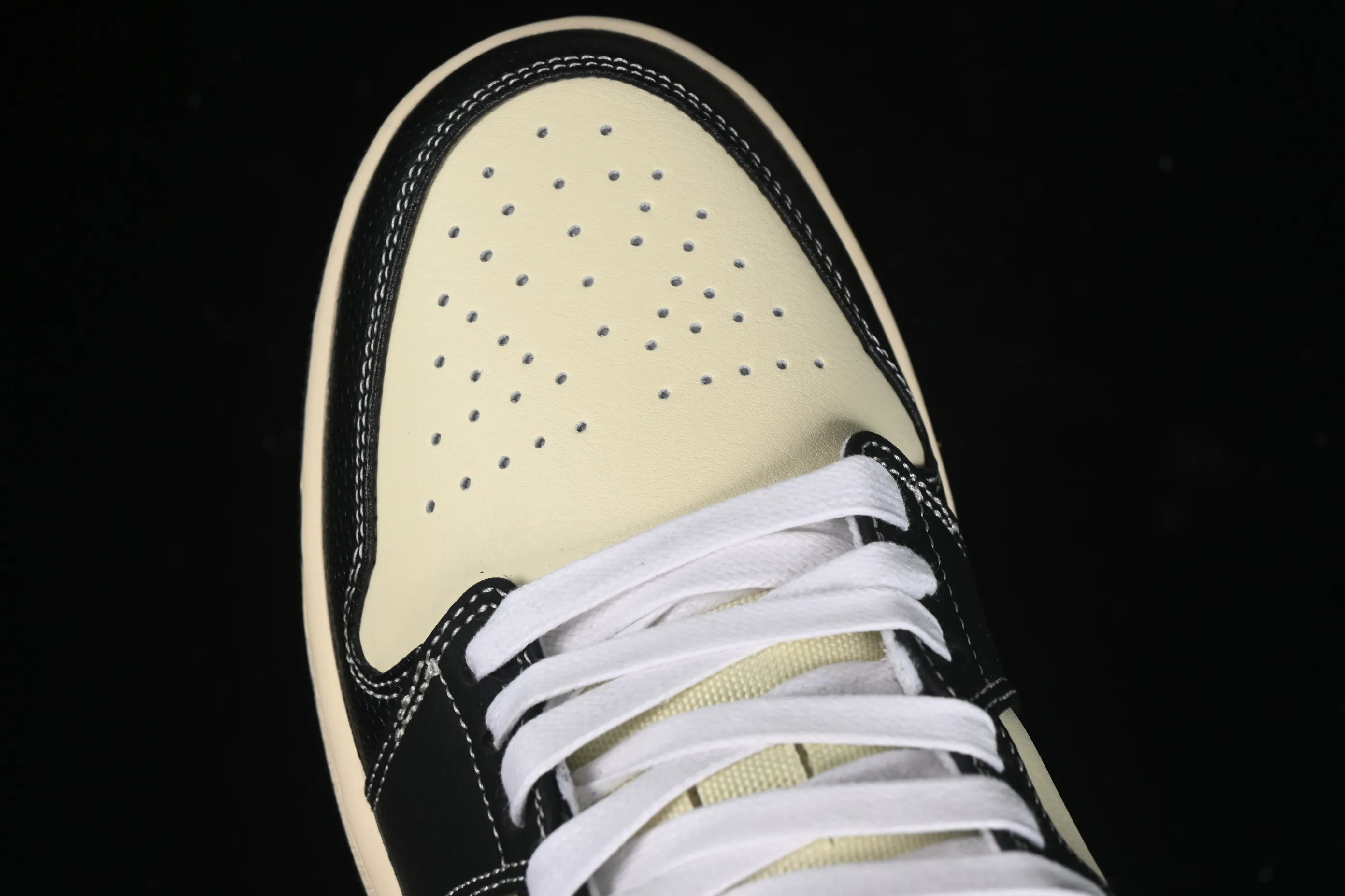 All categories Air Jordan Jordan series basketball shoes Air Jordan 1 Low Air Jordan 1 Low "Coconut Milk Black" AJ1 Joe 1 island style low-top cultural basketball shoes HQ3437-101